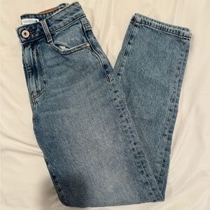 NWOT Zara Straight Jeans